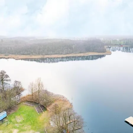 Ferienhaus Doppelbungalow Mit Terrasse Im Mirow *