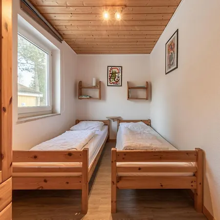 Doppelbungalow Mit Terrasse Im Mirow Ferienhaus *