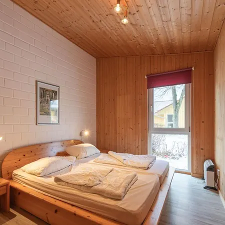 Ferienhaus Doppelbungalow Mit Terrasse Im Mirow *