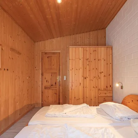 Doppelbungalow Mit Terrasse Im Mirow * Granzow
